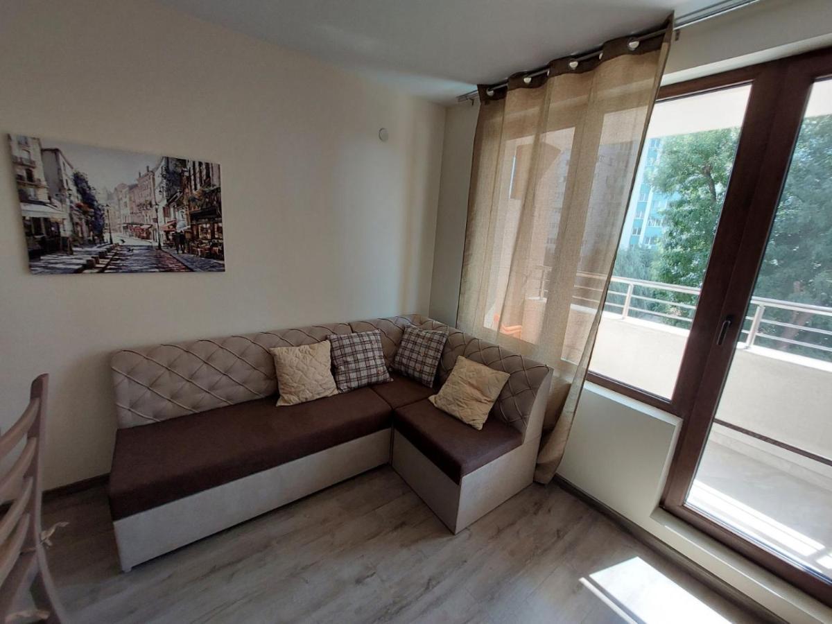 Apartamenti Za Gosti Deluks Apartment Burgas Exterior photo